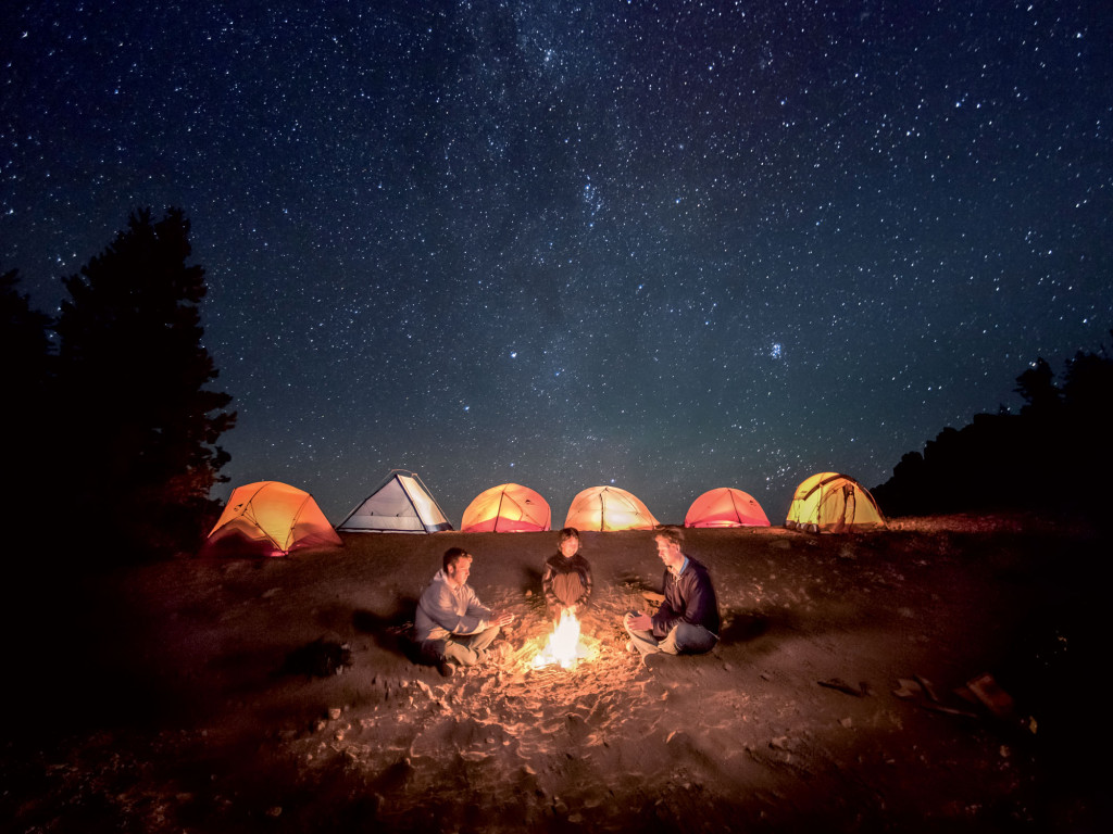 Imagem captada em um acampamento no Estado de Washington, nos Estados Unidos, por Ben Canales