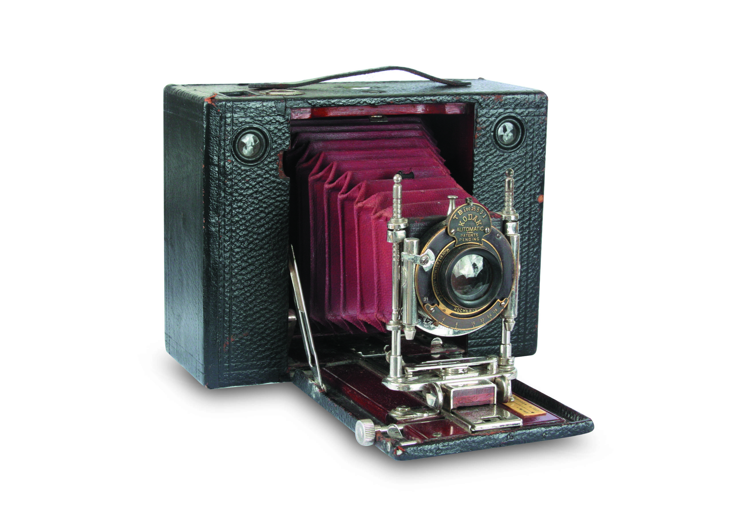 Câmera americana de fole Eastman Kodak Model F, fabricada em 1922, que registrava imagens em negativo de vidro 
