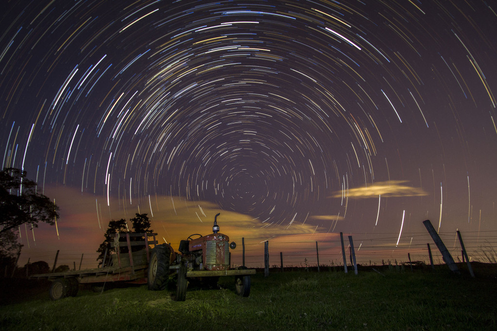 © André Kirihara -Trilha de estrelas após o empilhamento de imagens: o processo não é complicado